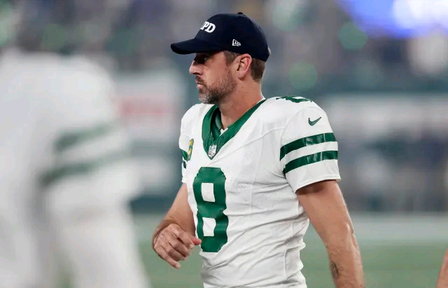 Aaron Rodgers  reportedly to attend the Jets’ ‘Sunday Night Football’ game against the Chiefs