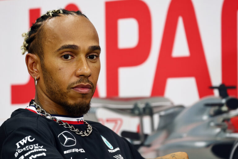 Mercedes tease Hamilton over new Mario Kart helmet design -sportlite