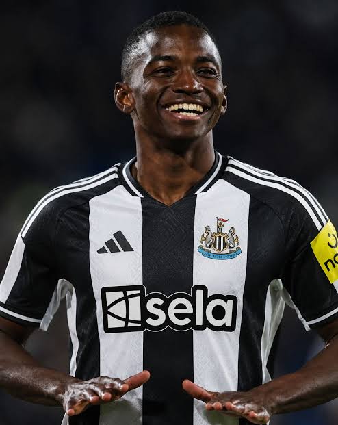 TOUCH DOWN FEW MINUTES AGO: Bazoumana Touré Has Just Transferred for… See More